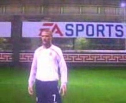 Coup franc enroulé (banana curl) Beckham Fifa 09