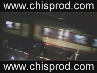 Accident voirure et train ( un coche contra un tren )