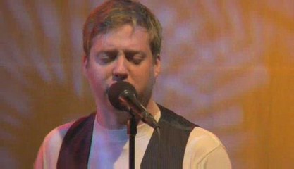 Kaiser Chiefs Perfom "Never Miss A Beat" For Rockville CA...