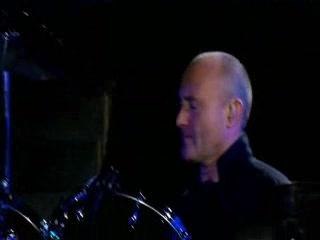 Phil Collins VS Chester Thompson