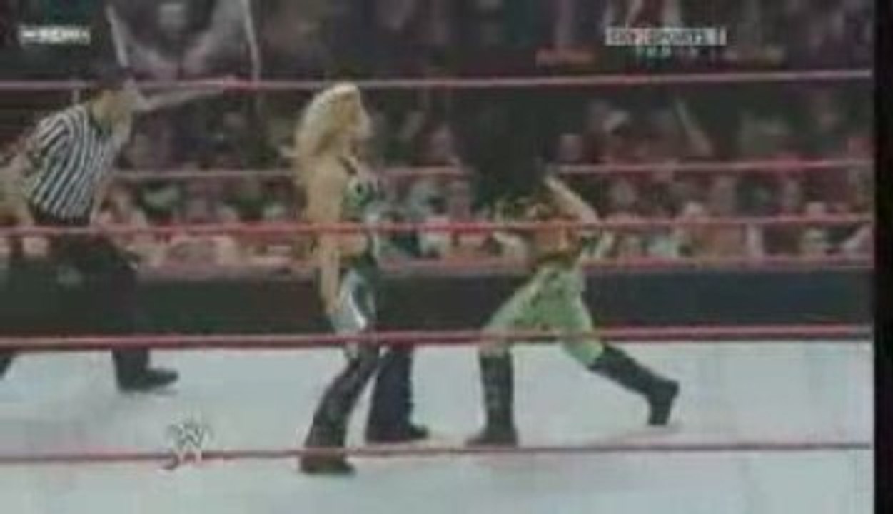 16/04/09 Raw - Melina vs. Beth Phoenix