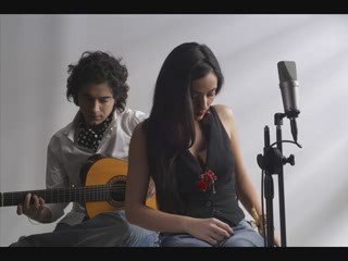 Öykü & Berk YAKTIN YANDIRDIN BENİ (2009 YENİ)