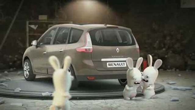 Les Lapins Crétins testent le Nouveau Grand Scénic : recul