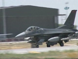 Askeri Uçak F4 Ve F16
