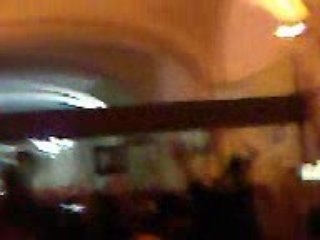 nimes montpellier dans la gare scandaleux