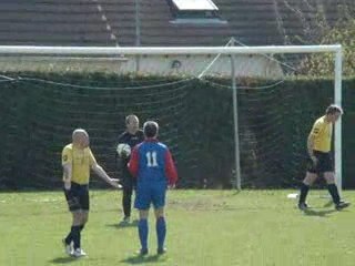 DU JEU ENCORE DU JEU!!!!!!!!!