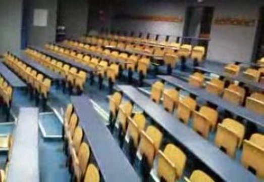Amphi 400 : Comment s'occuper quand ya gréve a la fac