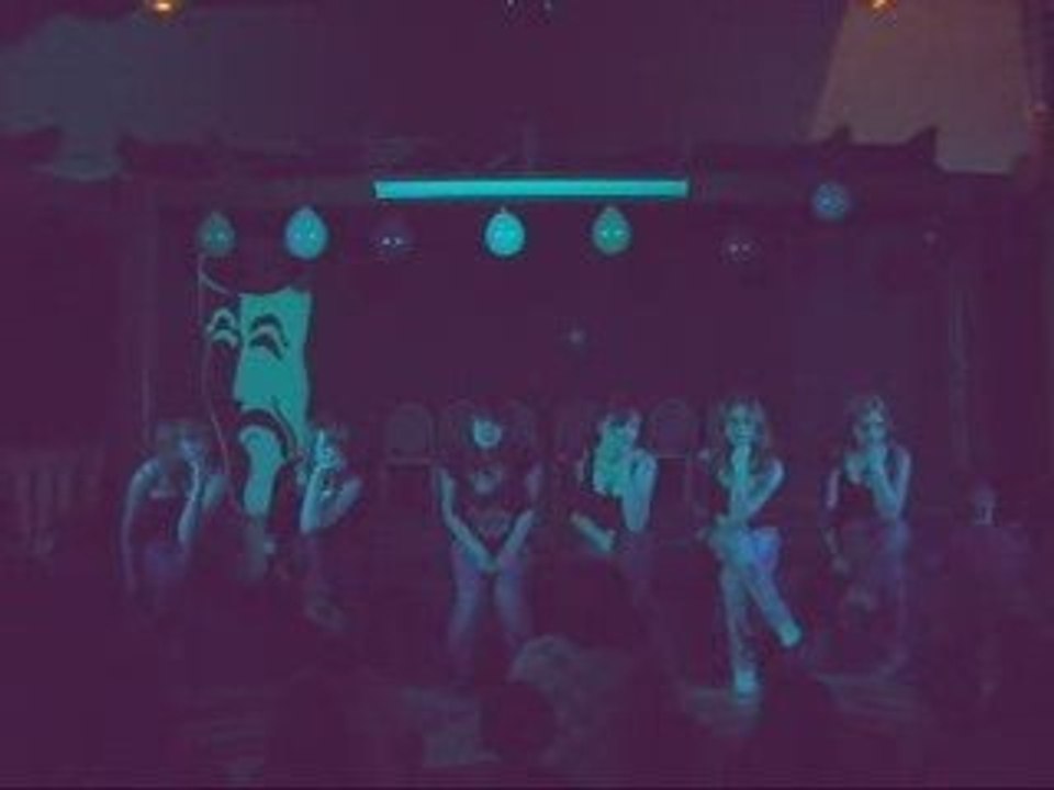 La MiFAA.   H O L i D A Y.