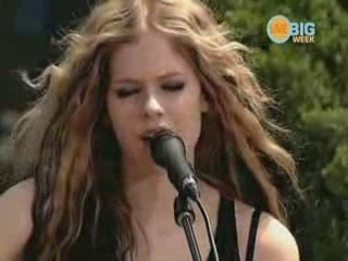 Avril Lavigne - My Happy Ending (Acoustic On Big Week)