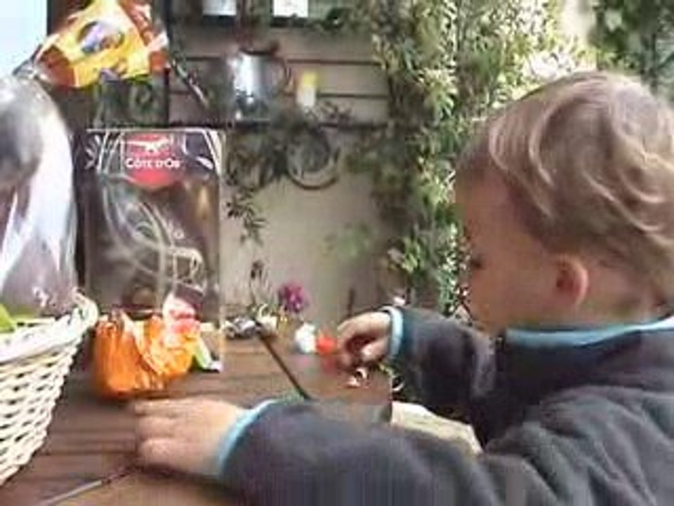 PÂQUES 7-Aaah ce chocolat...