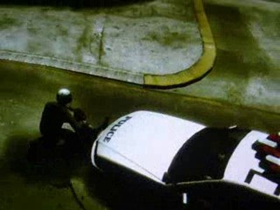 En scooter sur GTA .. MDR