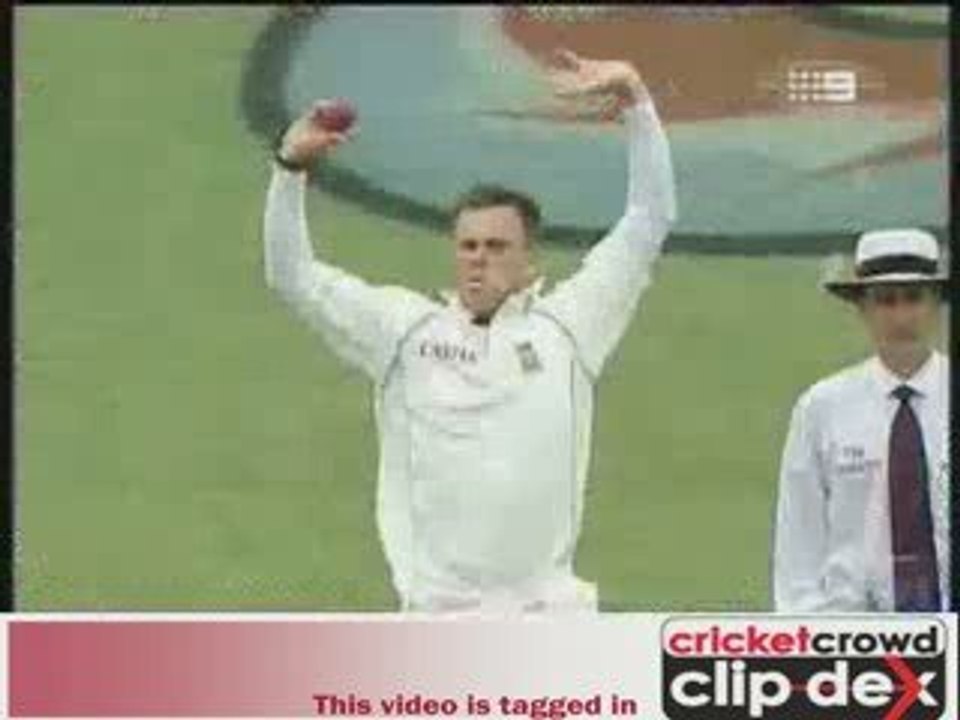Botha thrw_to_DivX_clip0