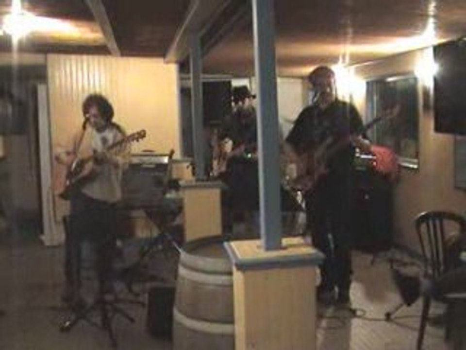 Here comes the sun (cover) REDWOOD 2006