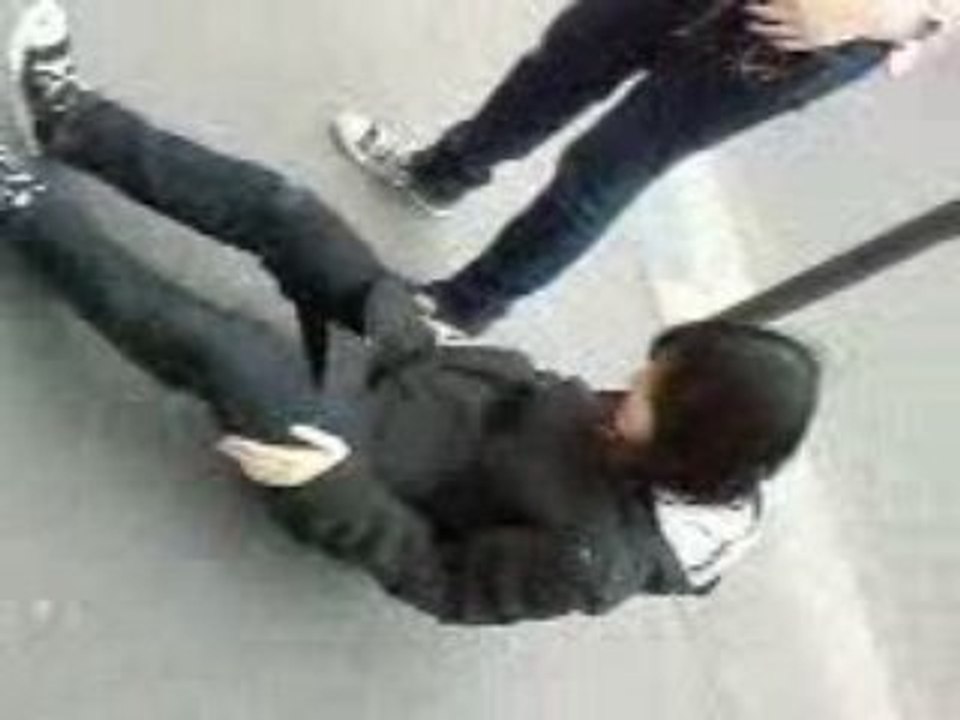 amal, najah et suzanne : PTDR (concour de rot =))