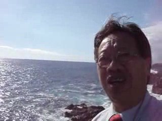 TRAN QUANG HAI chante avec les harmoniques,Ile de la Réunion