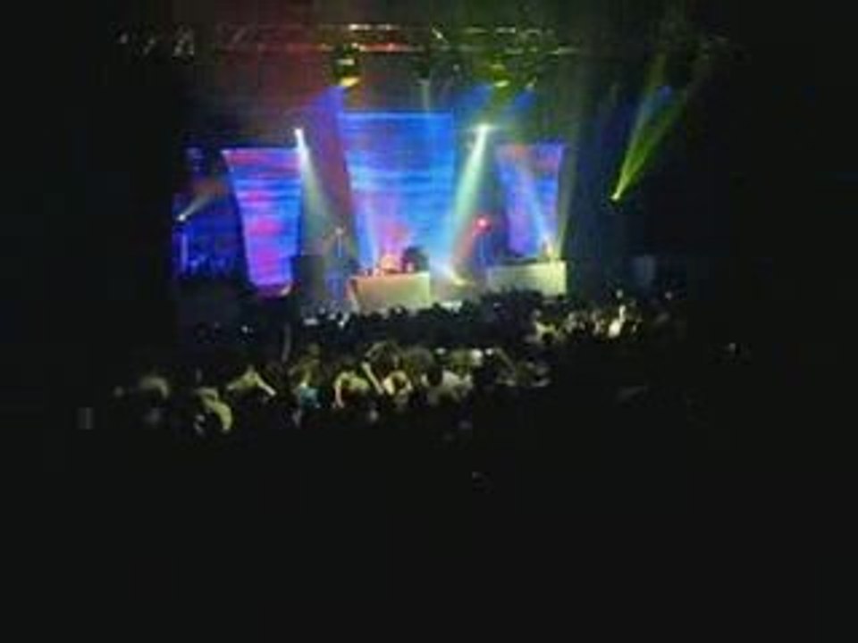 paul kalkbrenner mix live @ zénith de montpellier (part 2)