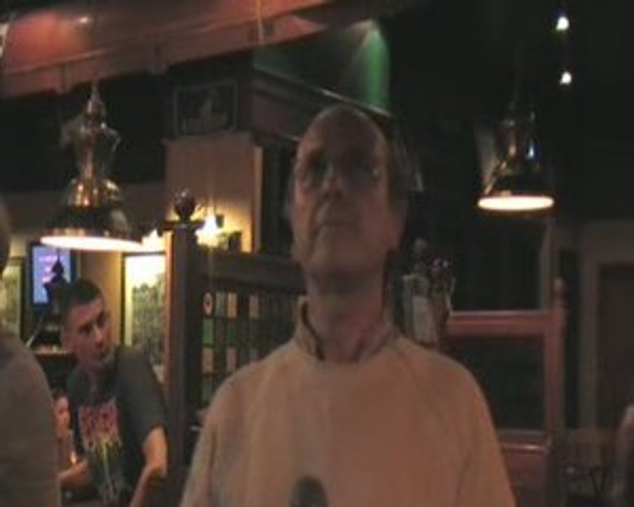 CLAUDE chante "Elvis Presley-runaway"