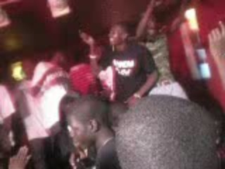 Admow - Lane mo takh (Live au Jet Set Night Club)