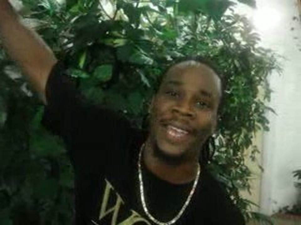 Admiral-T dédicace pour festicouleurs