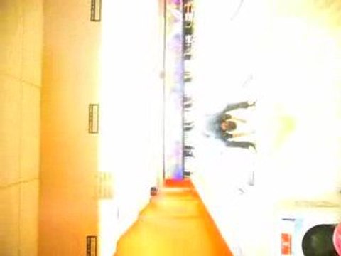 Guigui ki fai un strike a lenvers :p