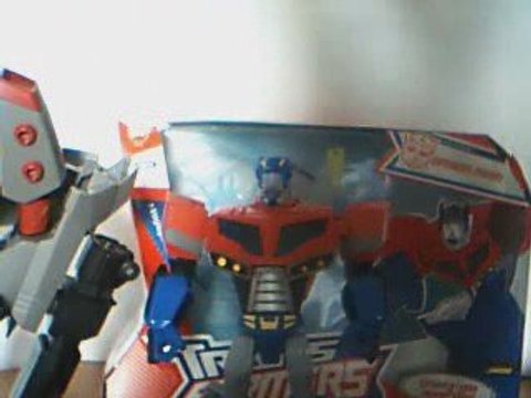 Transformers animated voyager optimus prime