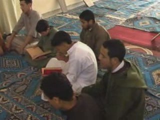 القرأة الجماعية للقرآن الكريم بالمدرسة العلمية  العتيقة