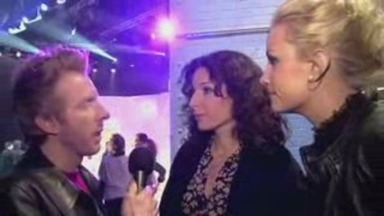 Teaser la porte ouverte à toutes les fenêtres