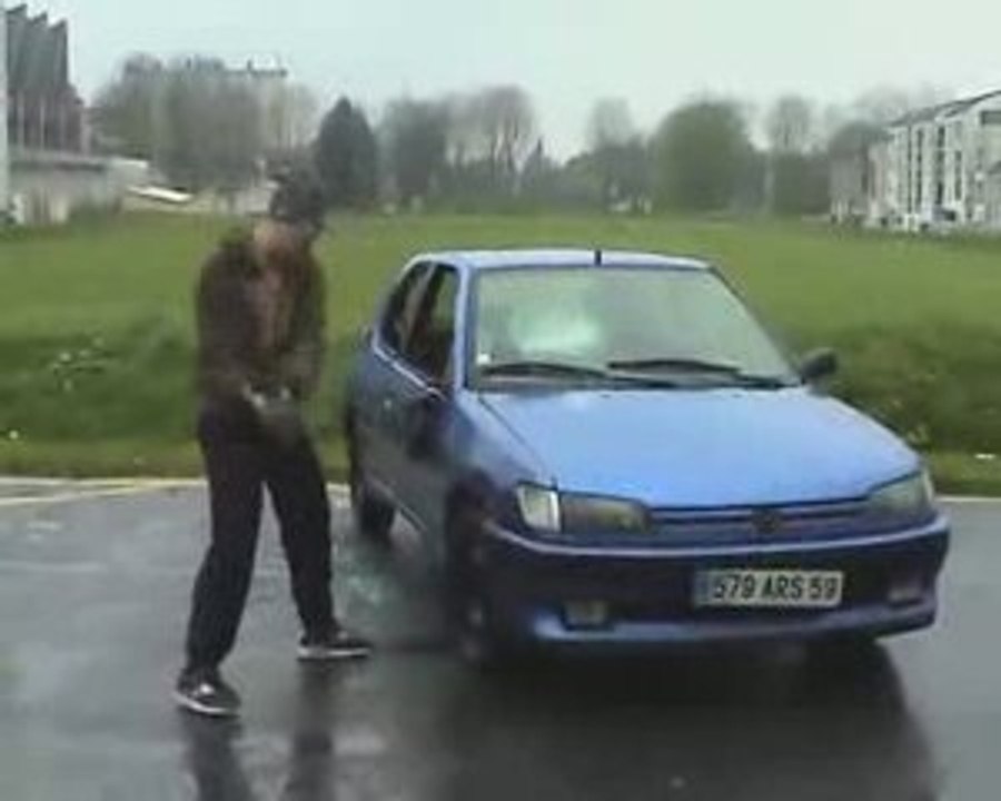 Anthony démonte sa caisse en 20 secondes