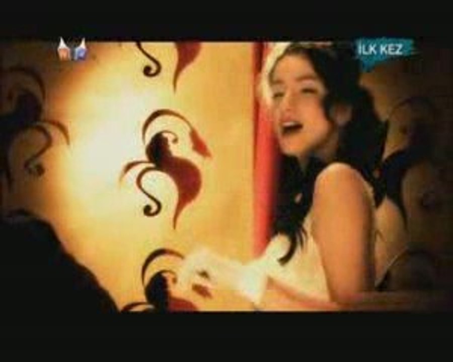 ÖYKÜ&BERK-SENI UNUTMAK ISTEMEDIMKI  VIDEOKLIP YENI 2009