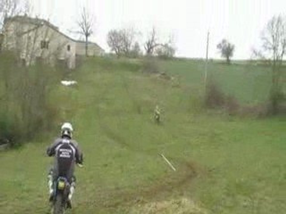 MOV04A