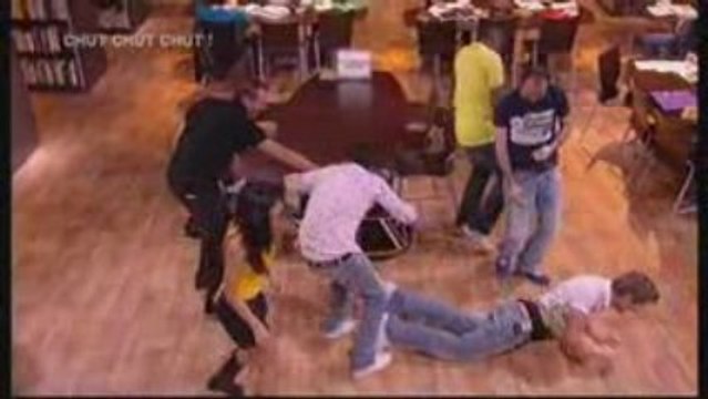 La Bande à FIFI Chut Chut Chut ! Le caleçon volant W9