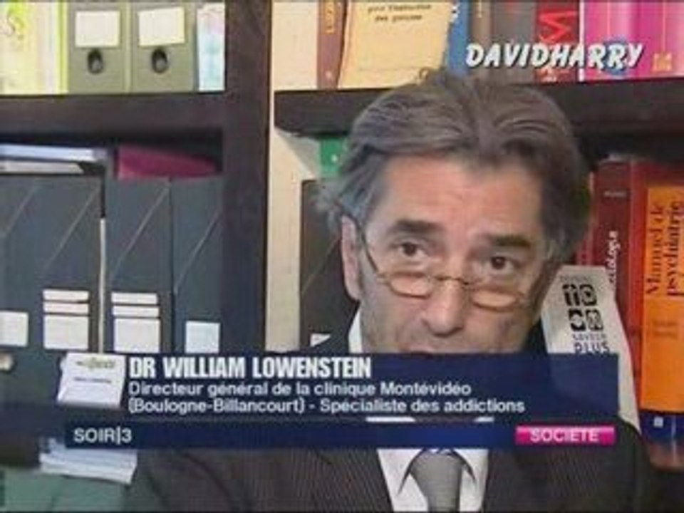 Sept jeunes boivent du solvant!!!