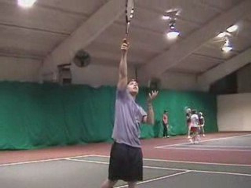 How to Hit a Better Tennis Overhead