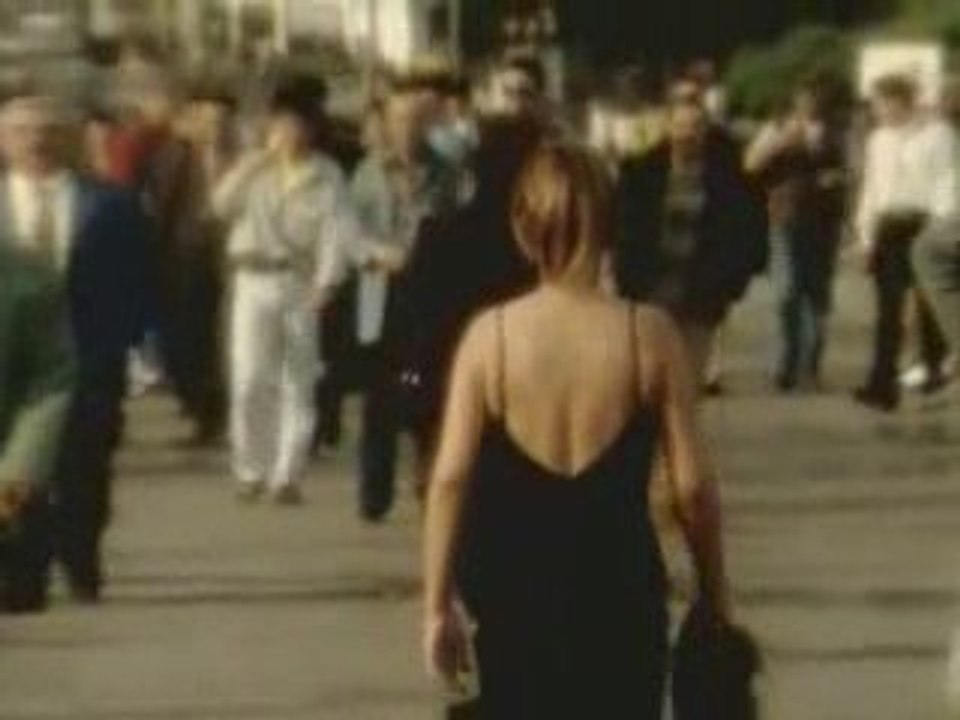 Sezen-adı bende saklı