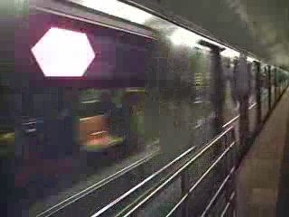 7 express train at 42nd Street-Grand Central