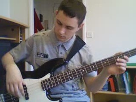 Red hot chili peppers - Under the bridge [bass cover]