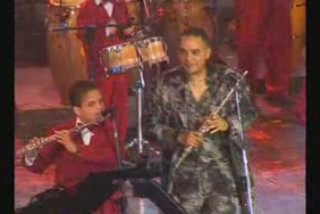 Maraca with Los Originalitos de Manzanillo