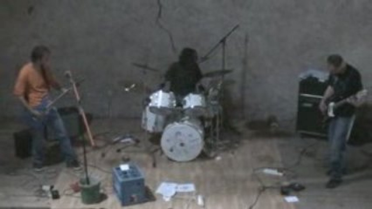 Immigrant song - Led Zeppelin coverd by Ténia