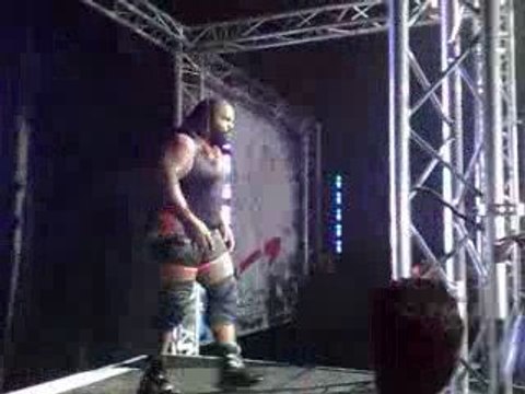 Smackdown Strasbourg 17/o4/o9 : Arrivée Mark Henry