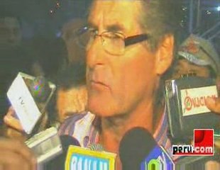 Peru.com Augusto Claux celebra triunfo de elecciones