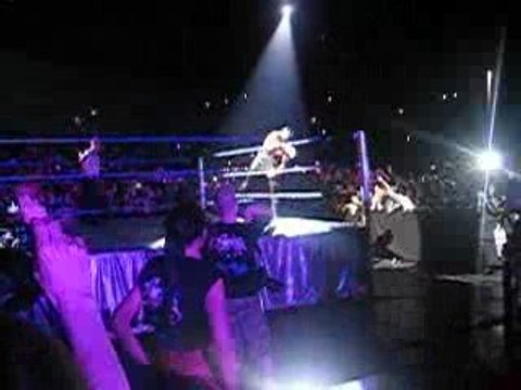 Entrée TRIPLE H wwe smackdown strasbourg 2009