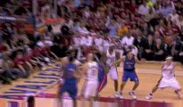 NBA Anderson Varejao denies Rodney Stuckey in the paint and