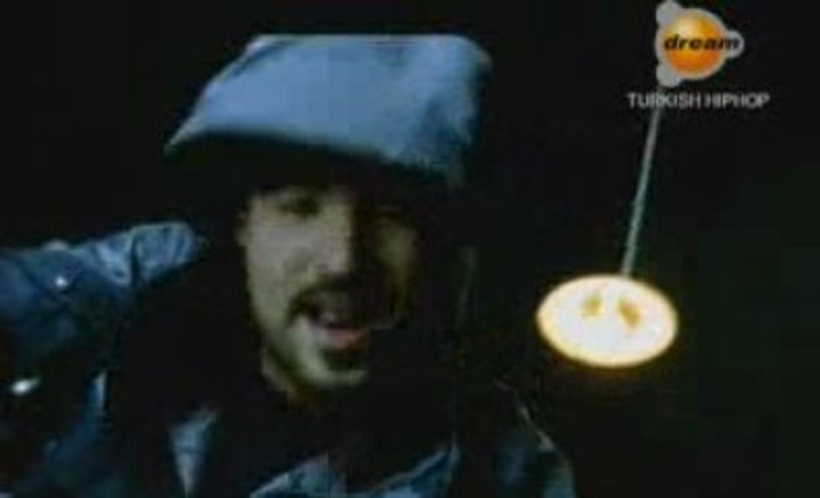 Sagopa - Al birde burdan yak (sagocufan.blogspot.com)