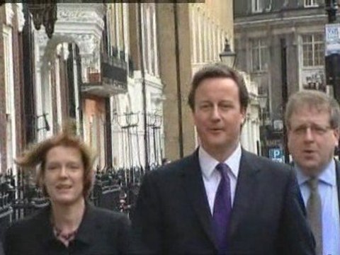 Labour chief met email slurs spin doctors