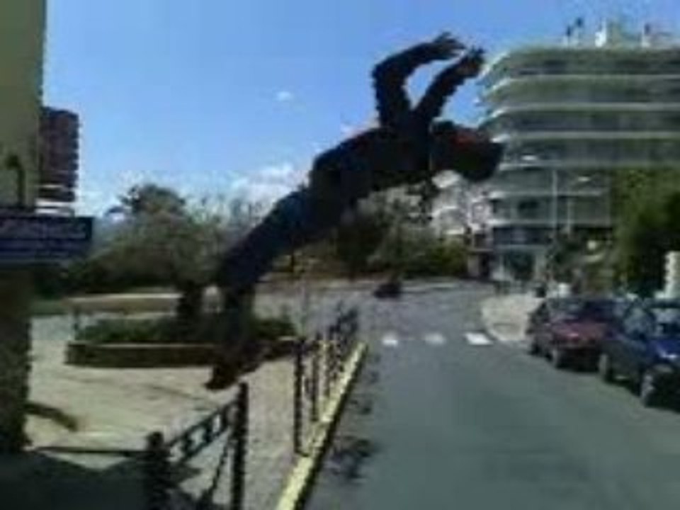 Renaud Qui Fait Un Salto