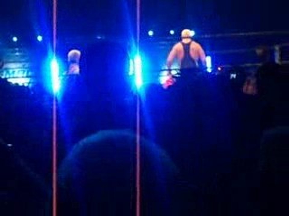 SD! & ECW FINLAY and HORNSWOGGLE vs Mark HENRY p.7