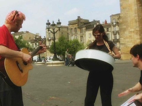 Dedans Dehors 2.2 / Dehors avec Machinchose Si j'éteins
