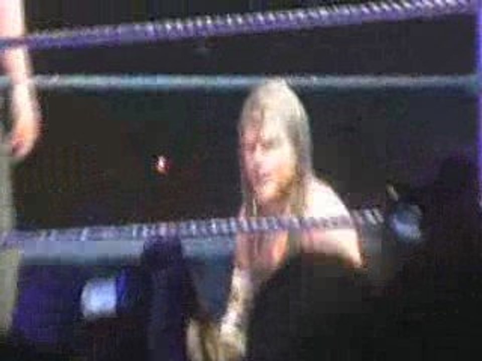 Smackdown Strasbourg 17/o4/o9 : Jeff Hardy VS Matt Hardy 2