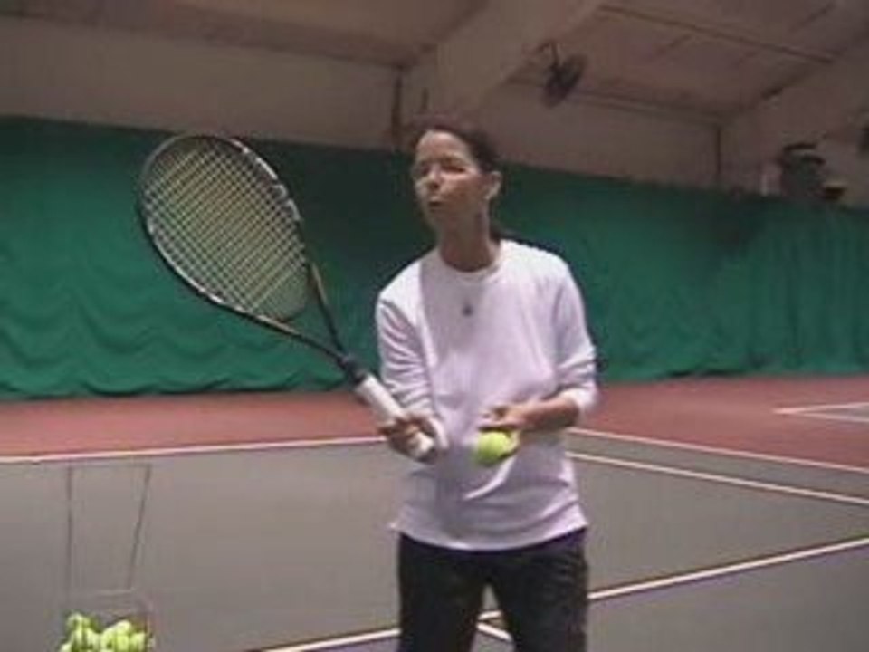 How to Hit a Better Tennis Volley