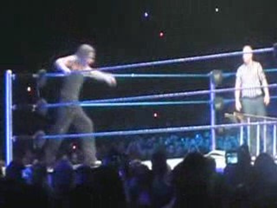 Smackdown Strasbourg 17/o4/o9 : Jeff Hardy VS Matt Hardy 5